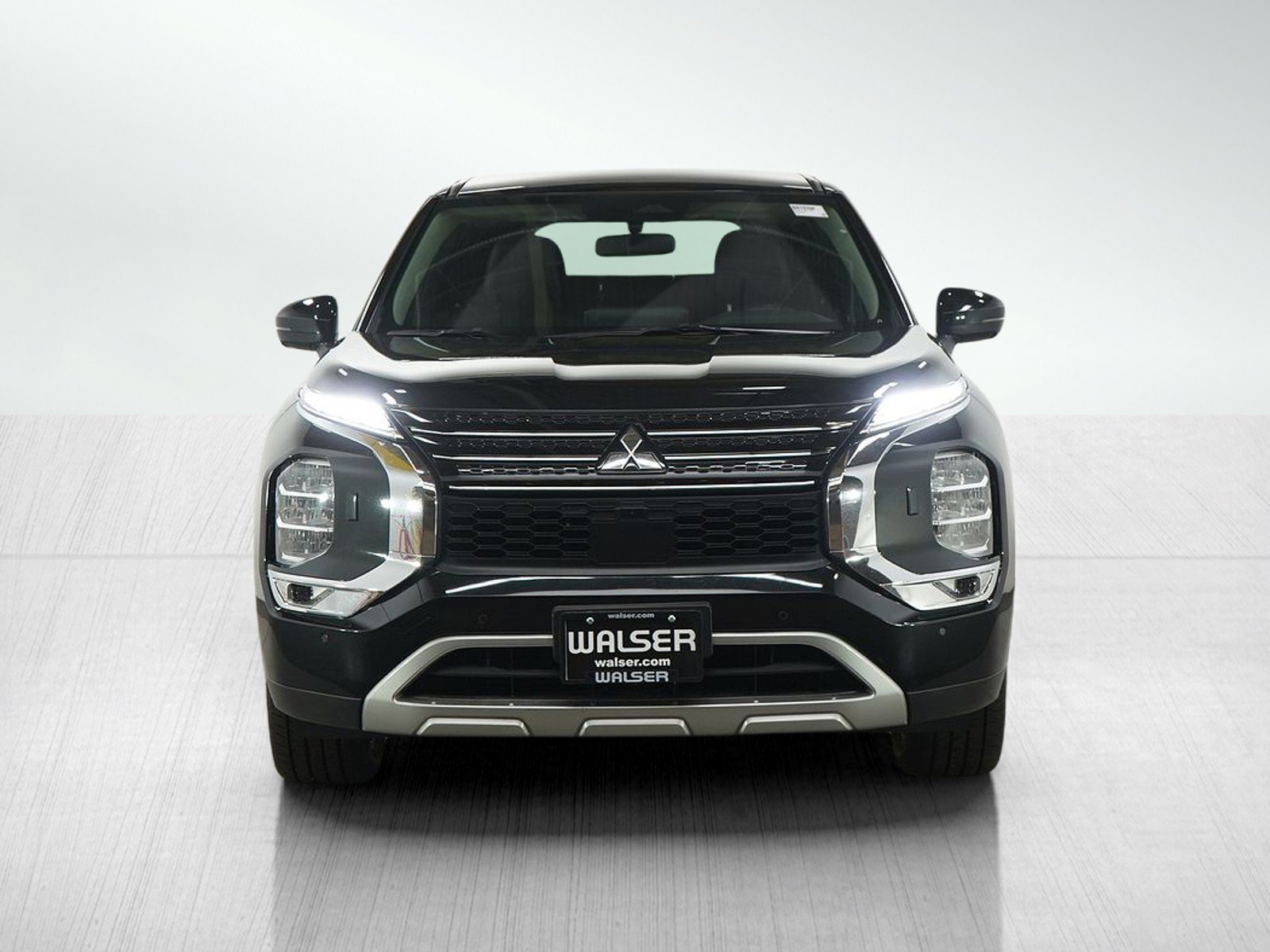2023 Mitsubishi Outlander PHEV SE photo 8