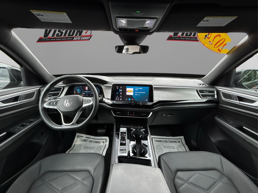 2024 Volkswagen Atlas Cross Sport SE Technology photo 26