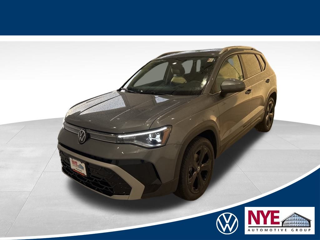 2025 Volkswagen Taos SEL's photo