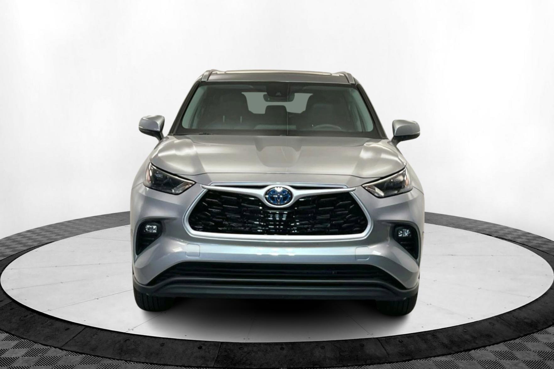 2024 Toyota Highlander Hybrid XLE photo 8