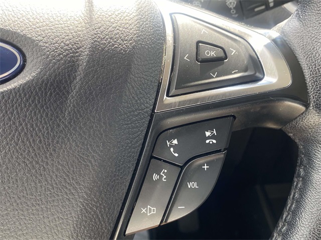 2024 Ford Edge Titanium photo 16