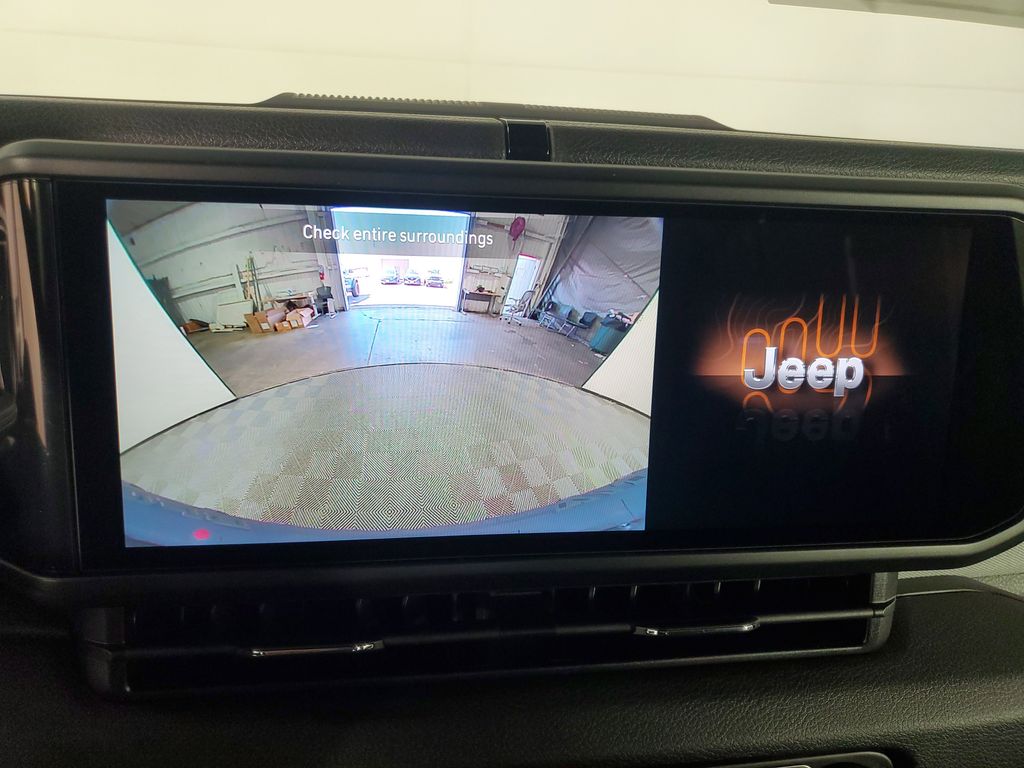 2025 Jeep Wrangler Willys photo 23