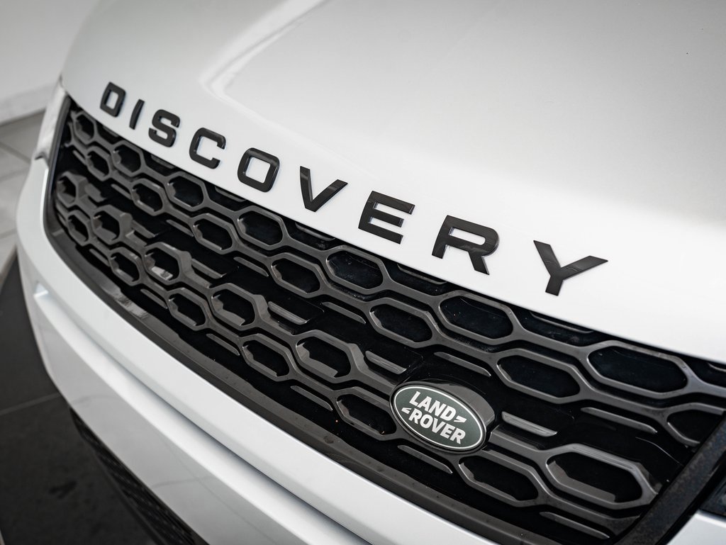 2022 Land Rover Discovery Sport SE photo 3