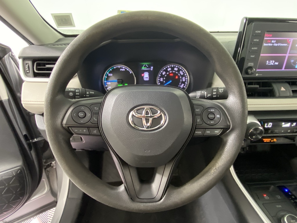 2020 Toyota RAV4 Hybrid XLE photo 10