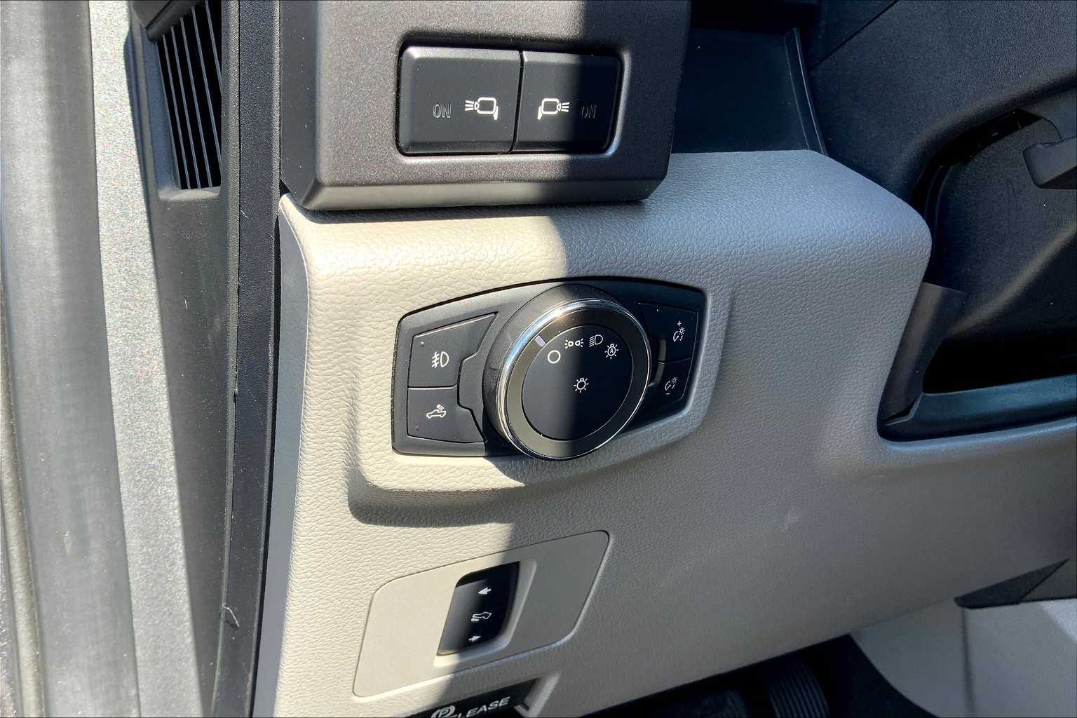 2020 Ford F-250 XLT photo 33