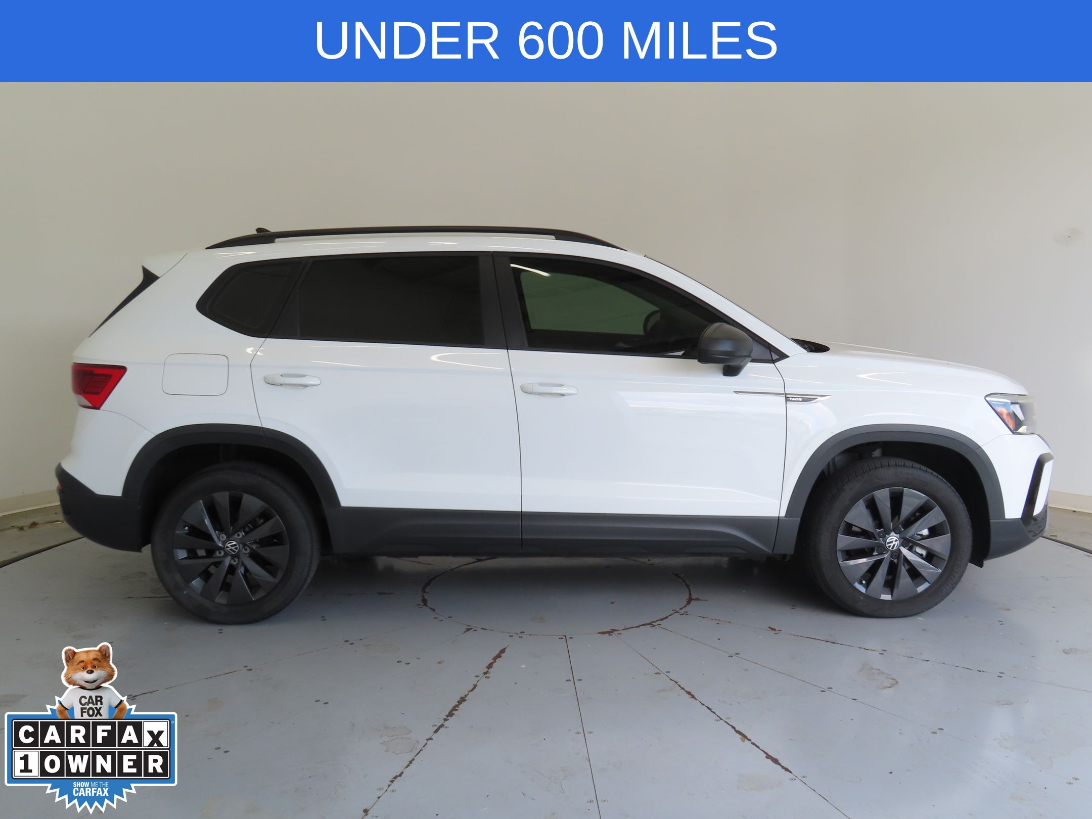 2022 Volkswagen Taos S photo 2