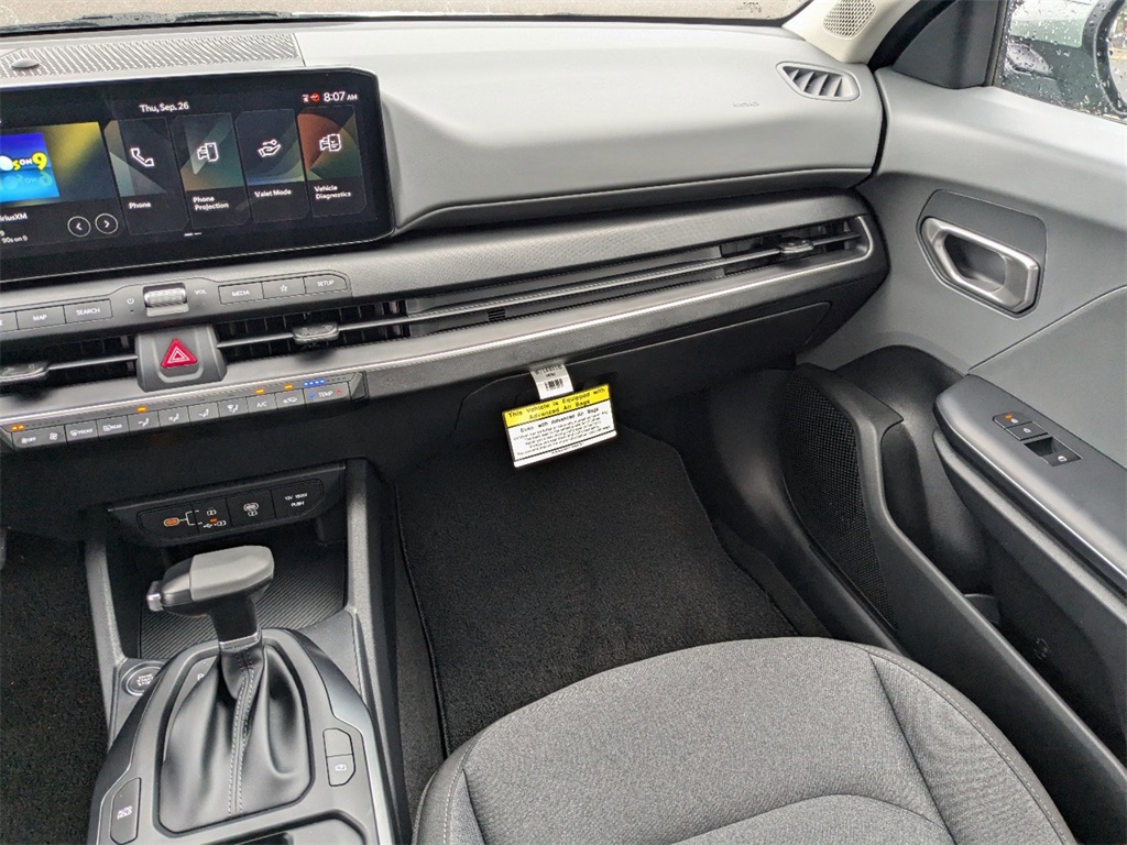 2025 Kia K4 LXS photo 11