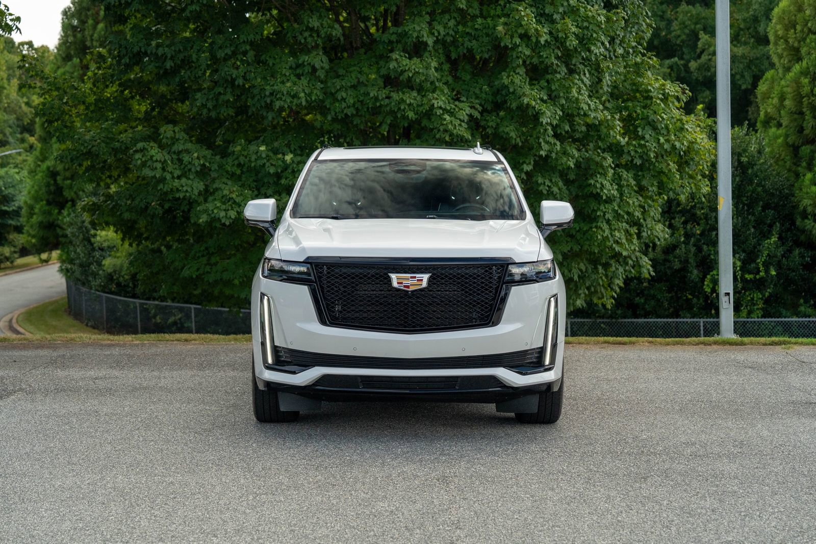 2023 Cadillac Escalade ESV Sport photo 3