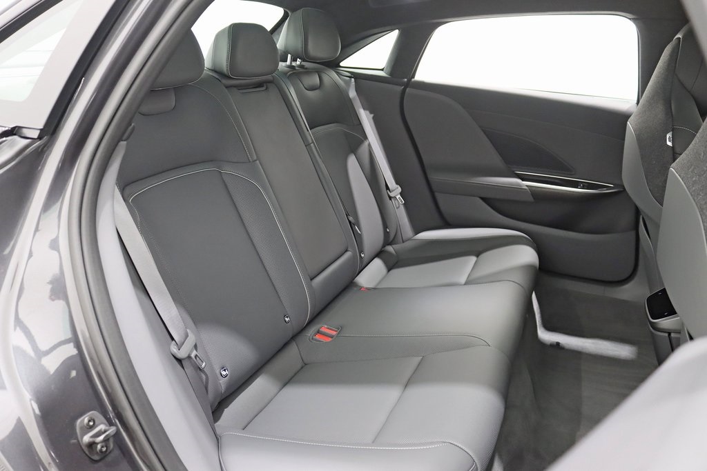 2025 Lucid Air Touring photo 31