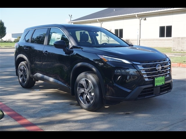 2026 Nissan Rogue SV's photo