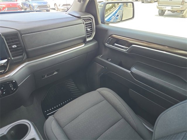 2023 Chevrolet Silverado 1500 photo 12
