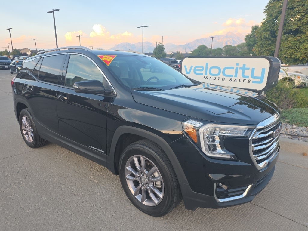 2023 GMC Terrain SLT's photo