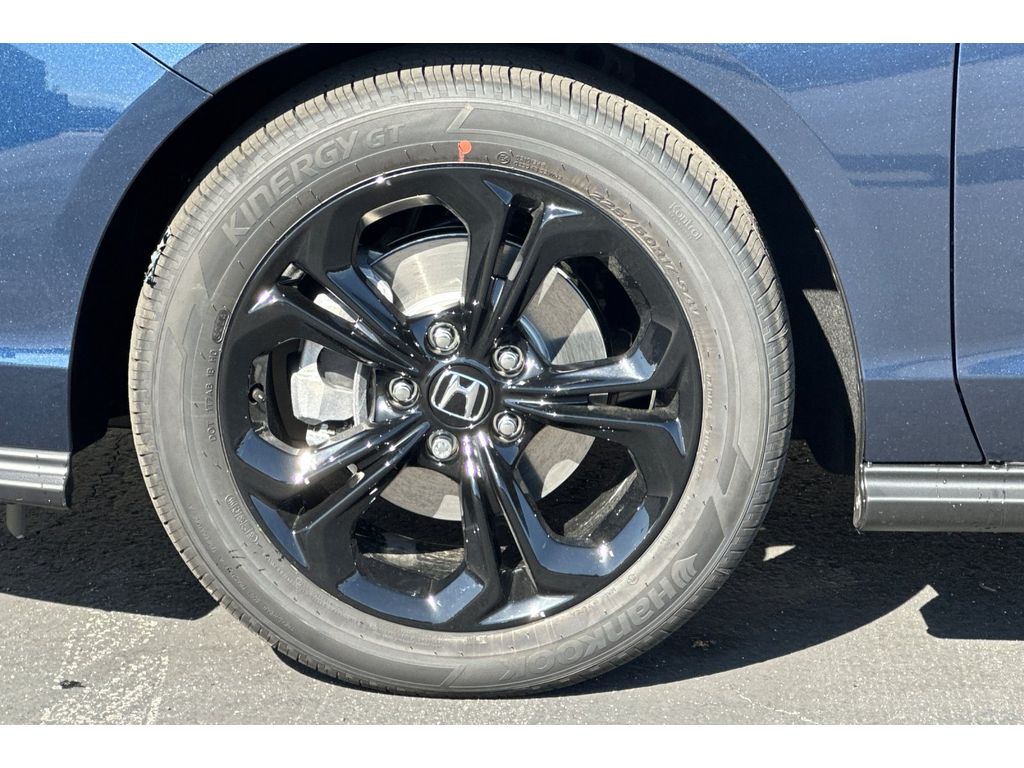 2025 Honda Accord SE photo 28