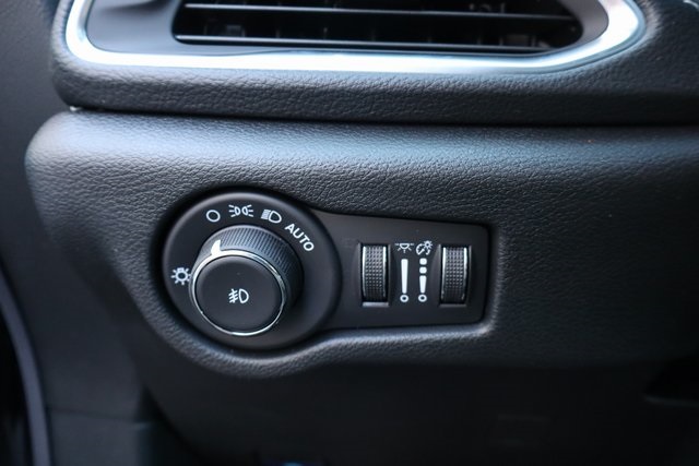 2026 Chrysler Pacifica Limited photo 12