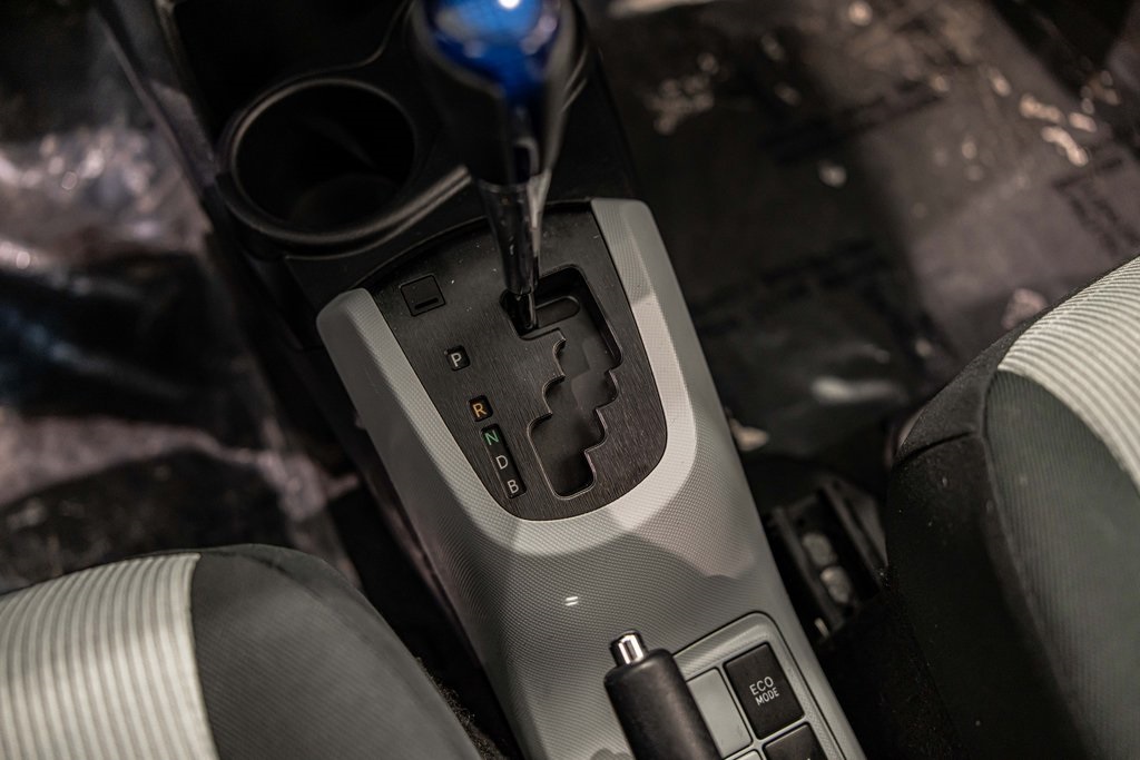 2014 TOYOTA PRIUS C - Image 27