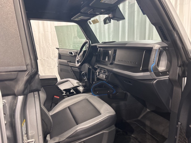 2022 Ford Bronco Black Diamond photo 9