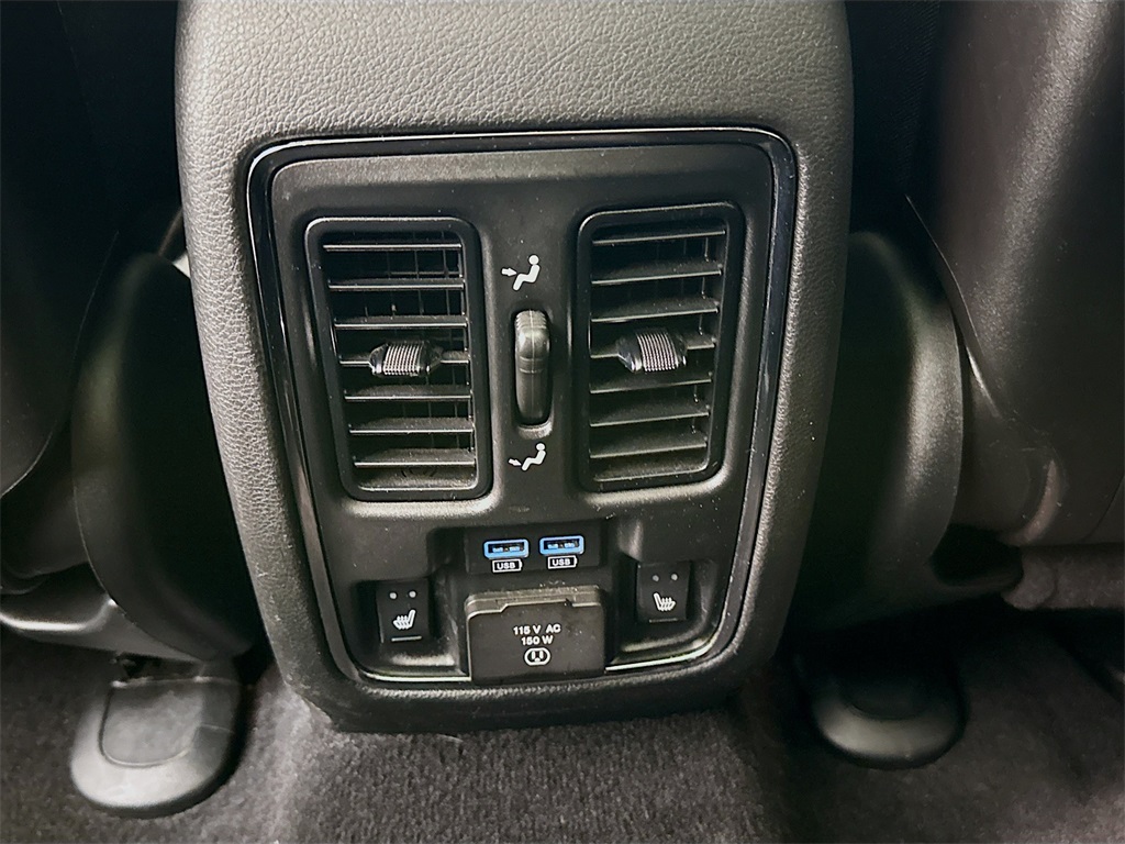 2021 Jeep Grand Cherokee Anniversary Edition photo 23