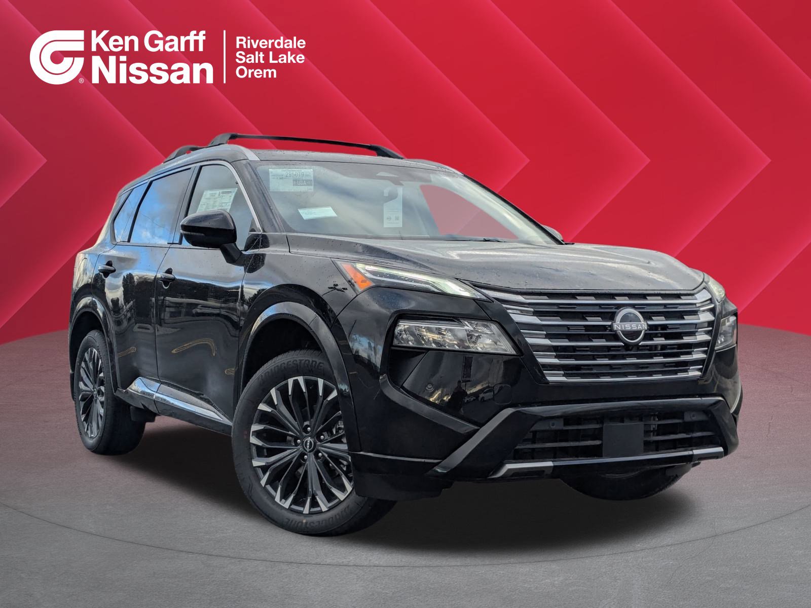 2026 Nissan Rogue Platinum's photo