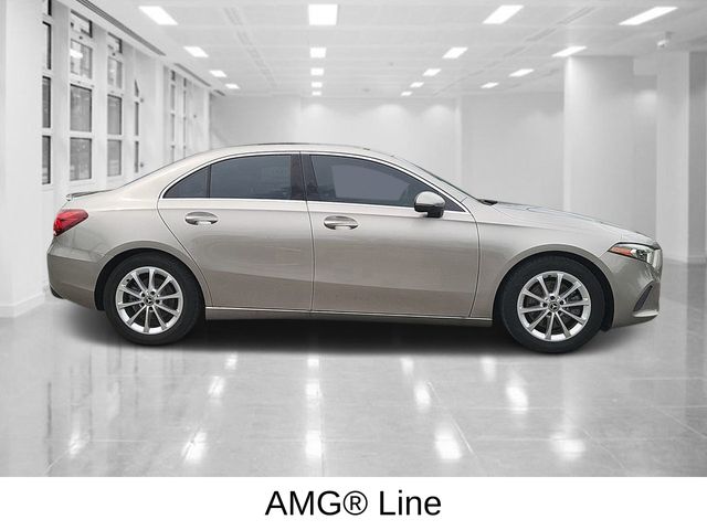 2021 Mercedes Benz A 220 photo 2