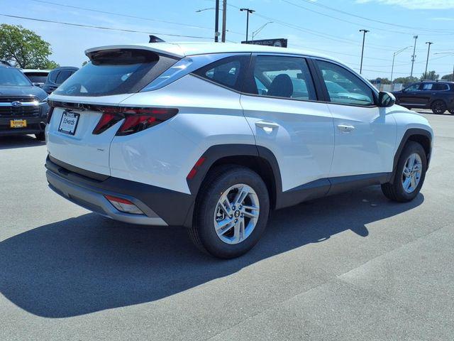 2025 Hyundai Tucson SE photo 4