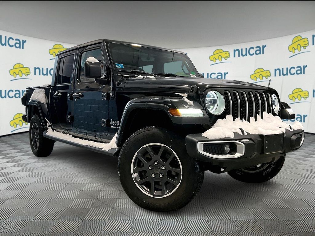 2020 Jeep Gladiator Overland's photo