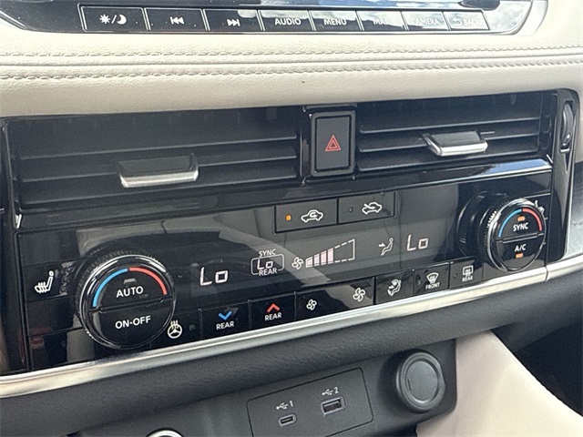2021 Nissan Rogue SL photo 10