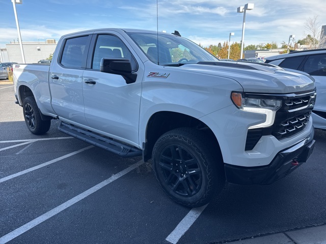 2024 Chevrolet Silverado 1500 LT Trail Boss photo 3