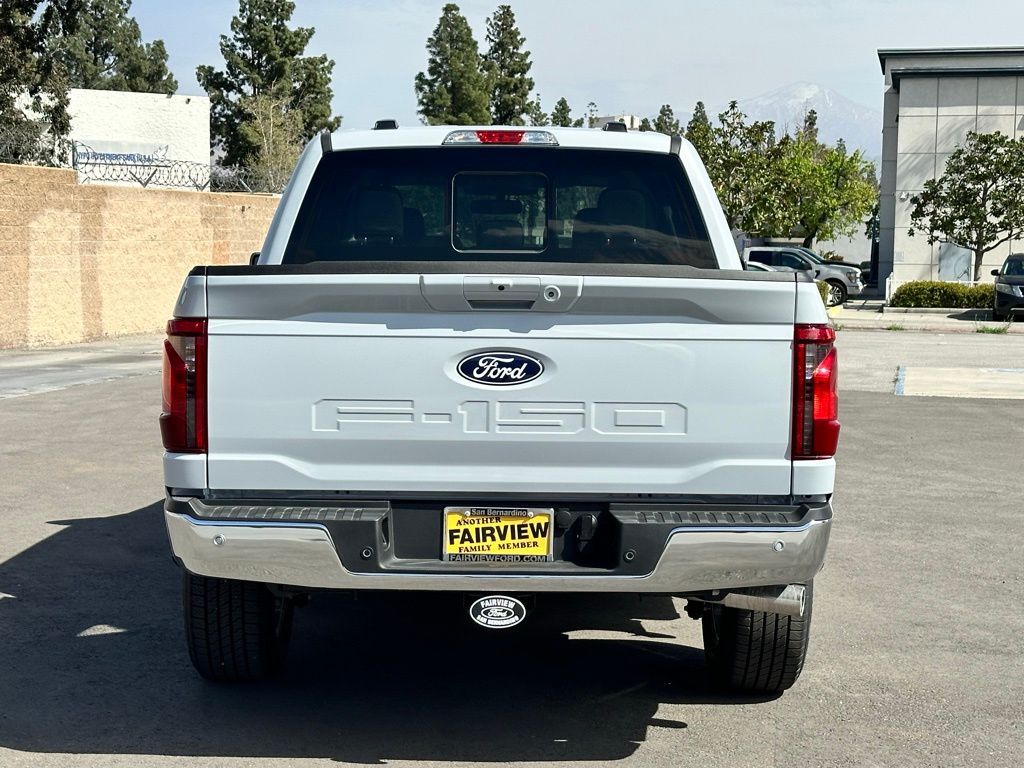 2025 Ford F-150 XLT photo 3