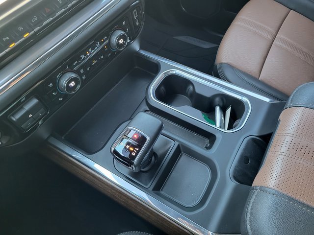 2023 Chevrolet Silverado 1500 High Country photo 11