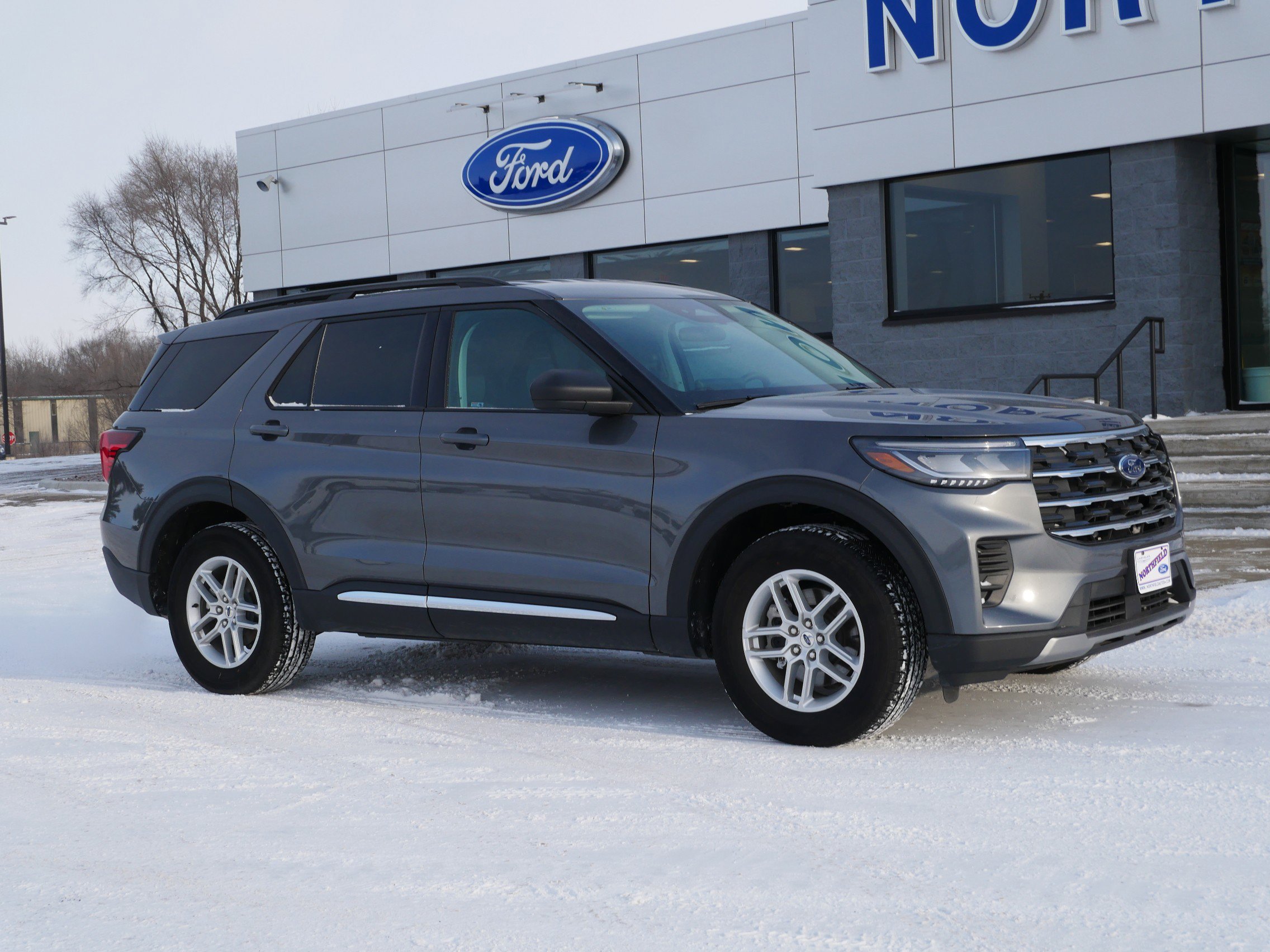 Used 2025 Ford Explorer Active with VIN 1FMUK8DH9SGC24951 for sale in Northfield, Minnesota