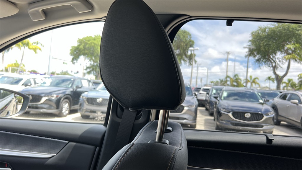 2025 Mazda CX-90 3.3 Turbo Preferred photo 16
