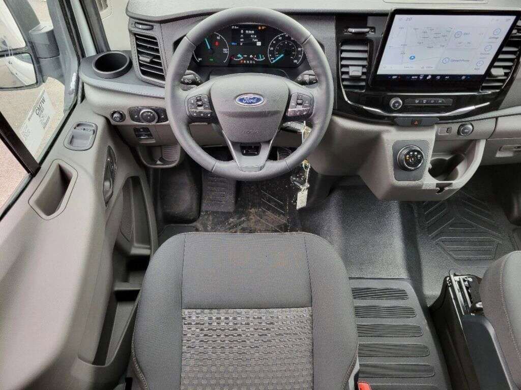 2023 Ford Transit photo 16