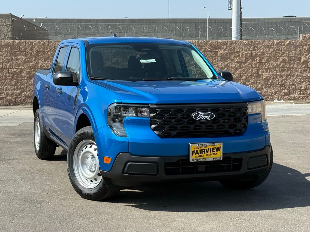 2025 Ford Maverick XL photo 2