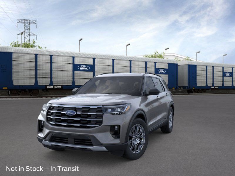 2026 Ford Explorer photo 2