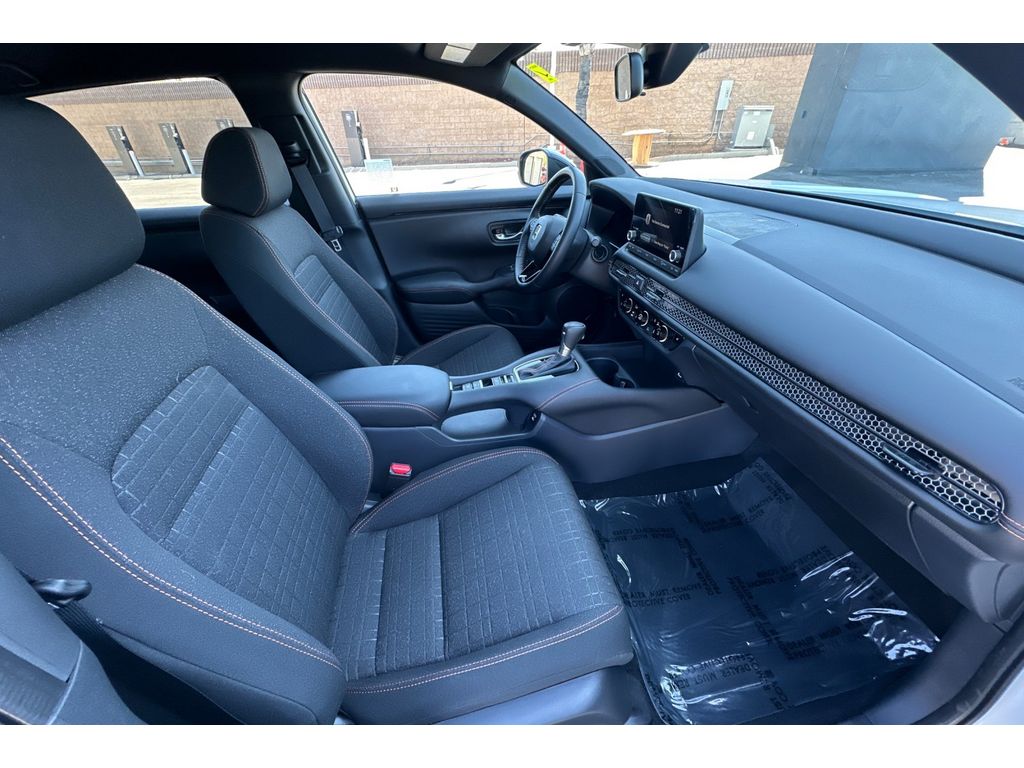 2025 Honda HR-V Sport photo 18