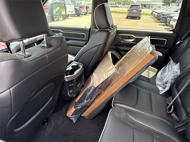 2025 Ram 1500 Laramie photo 29