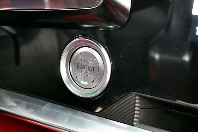 Used 2021 White Chevrolet Stingray image 30