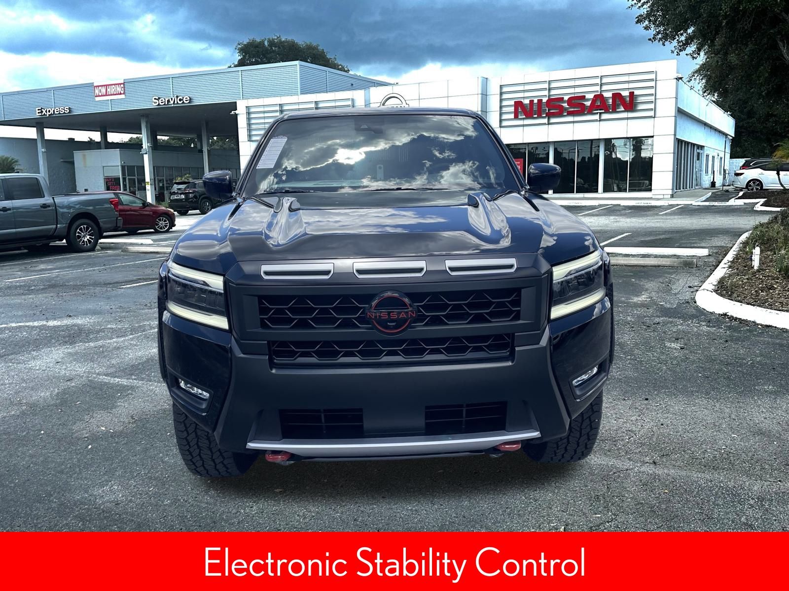 2025 Nissan Frontier PRO-4X photo 7