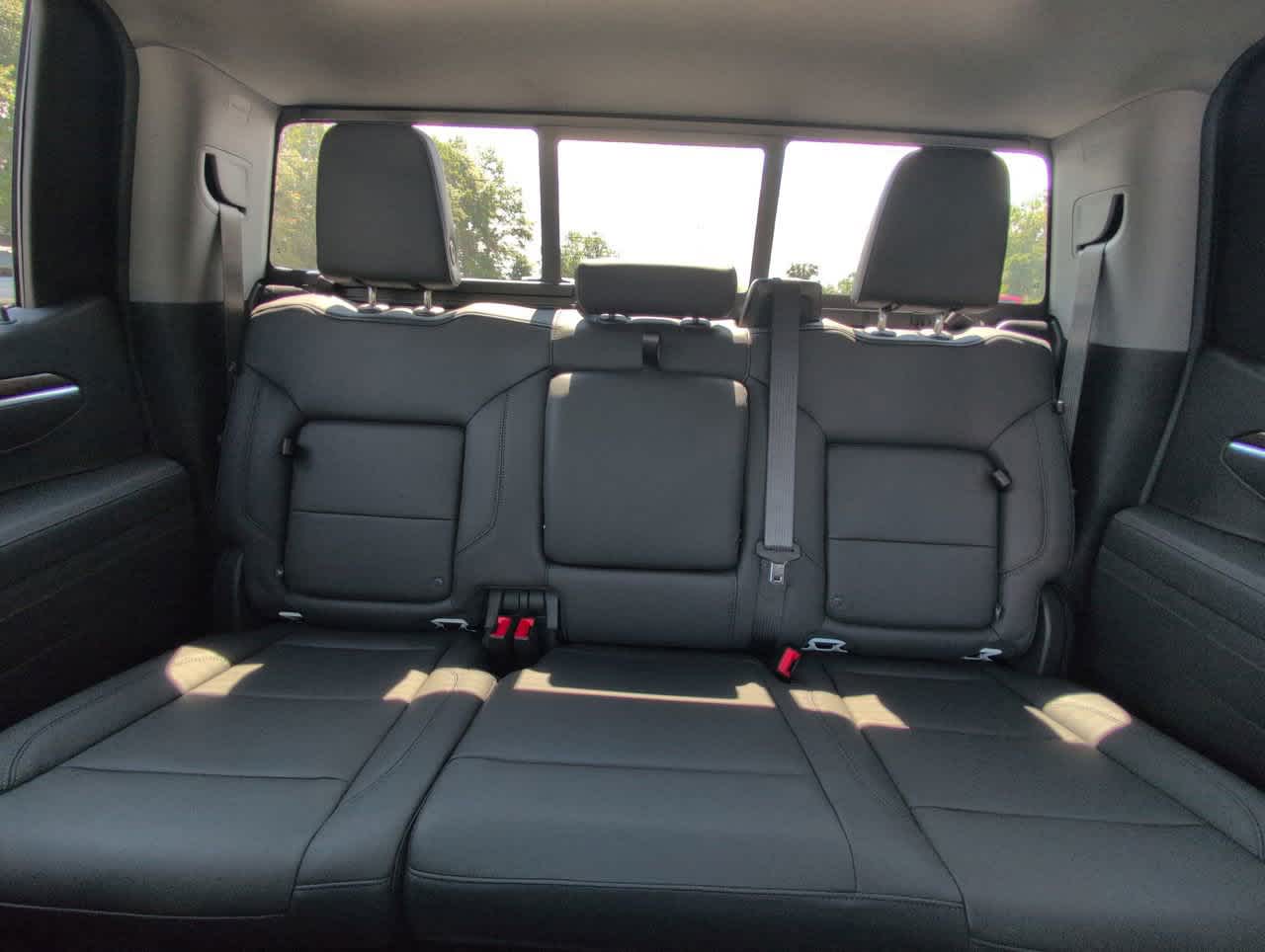 2026 Chevrolet Silverado 1500 LT photo 4