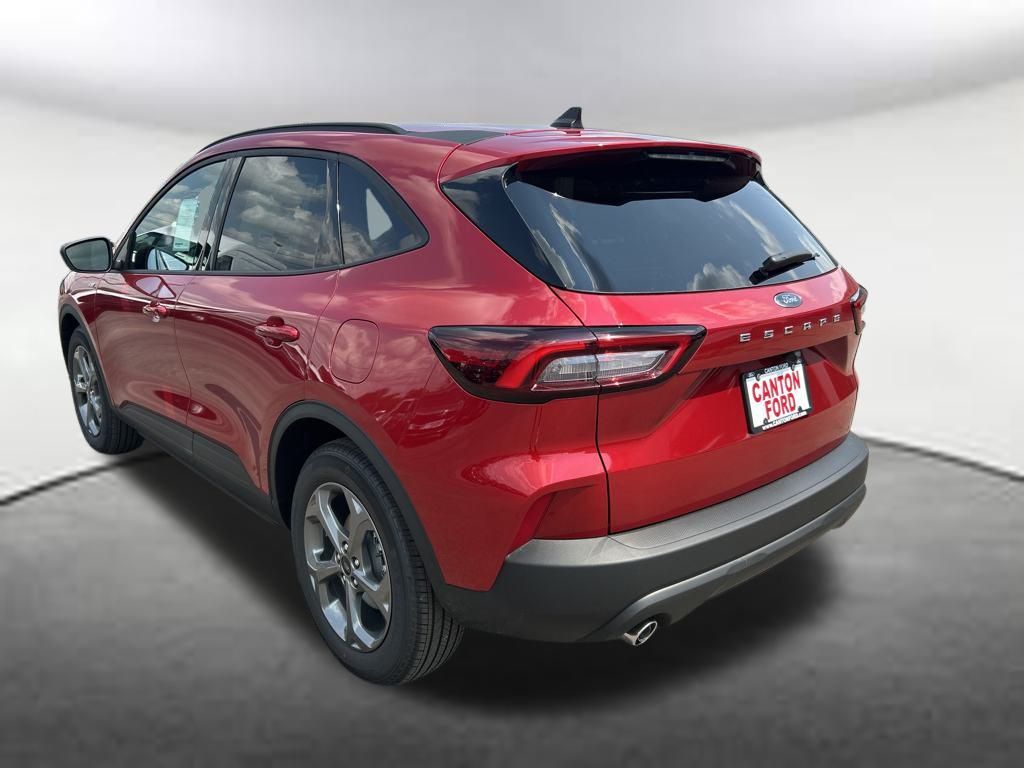 2025 Ford Escape ST-Line photo 4