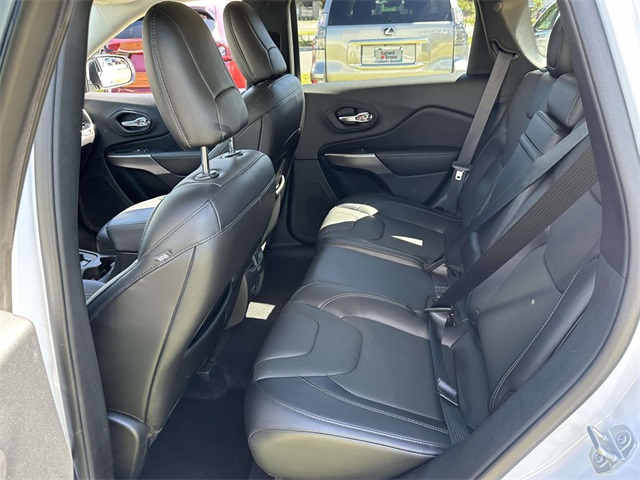 2019 Jeep Cherokee Limited photo 13