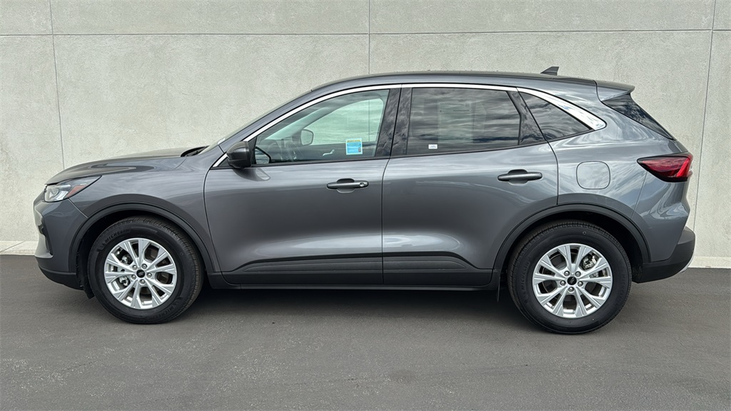 2023 Ford Escape Active photo 5
