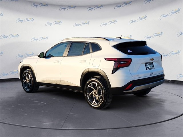 2026 Chevrolet Trax LT photo 3