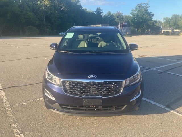 2021 Kia Sedona LX photo 2