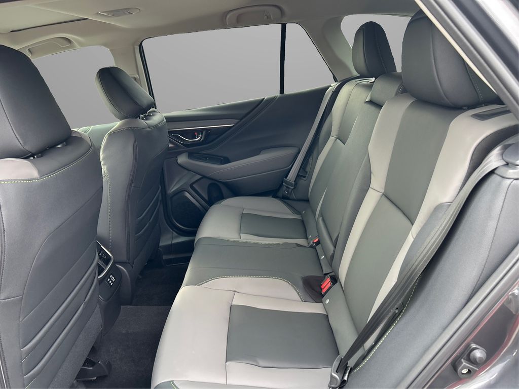 2025 Subaru Outback Onyx Edition photo 10