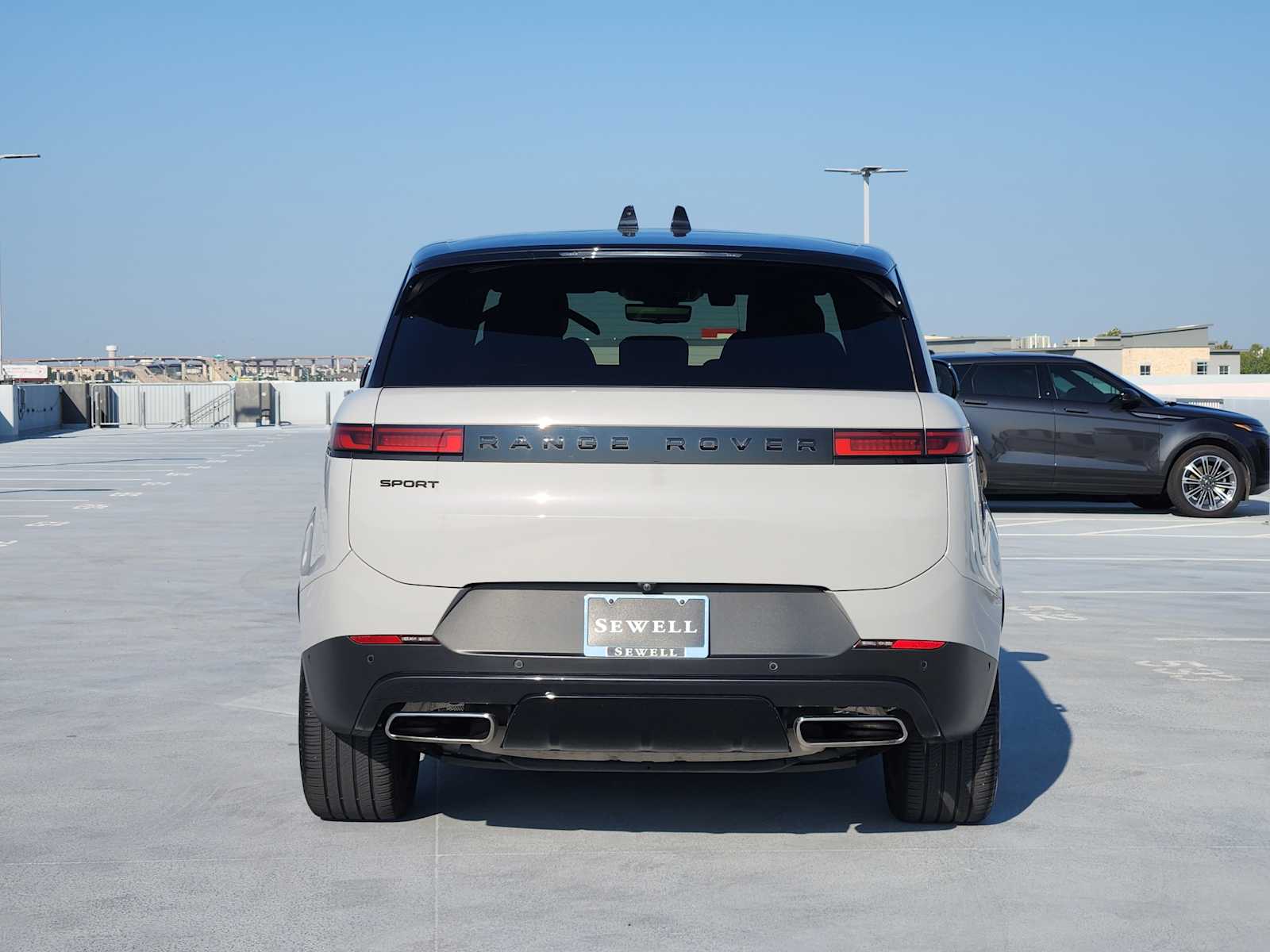 2024 Land Rover Range Rover Sport SE photo 6