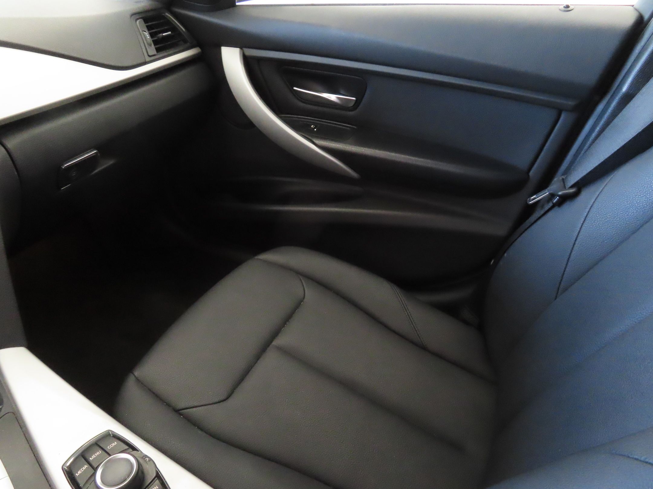 2018 Bmw 320i Sedan photo 18