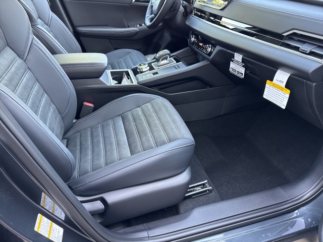 2025 Mitsubishi Outlander PHEV SE photo 29