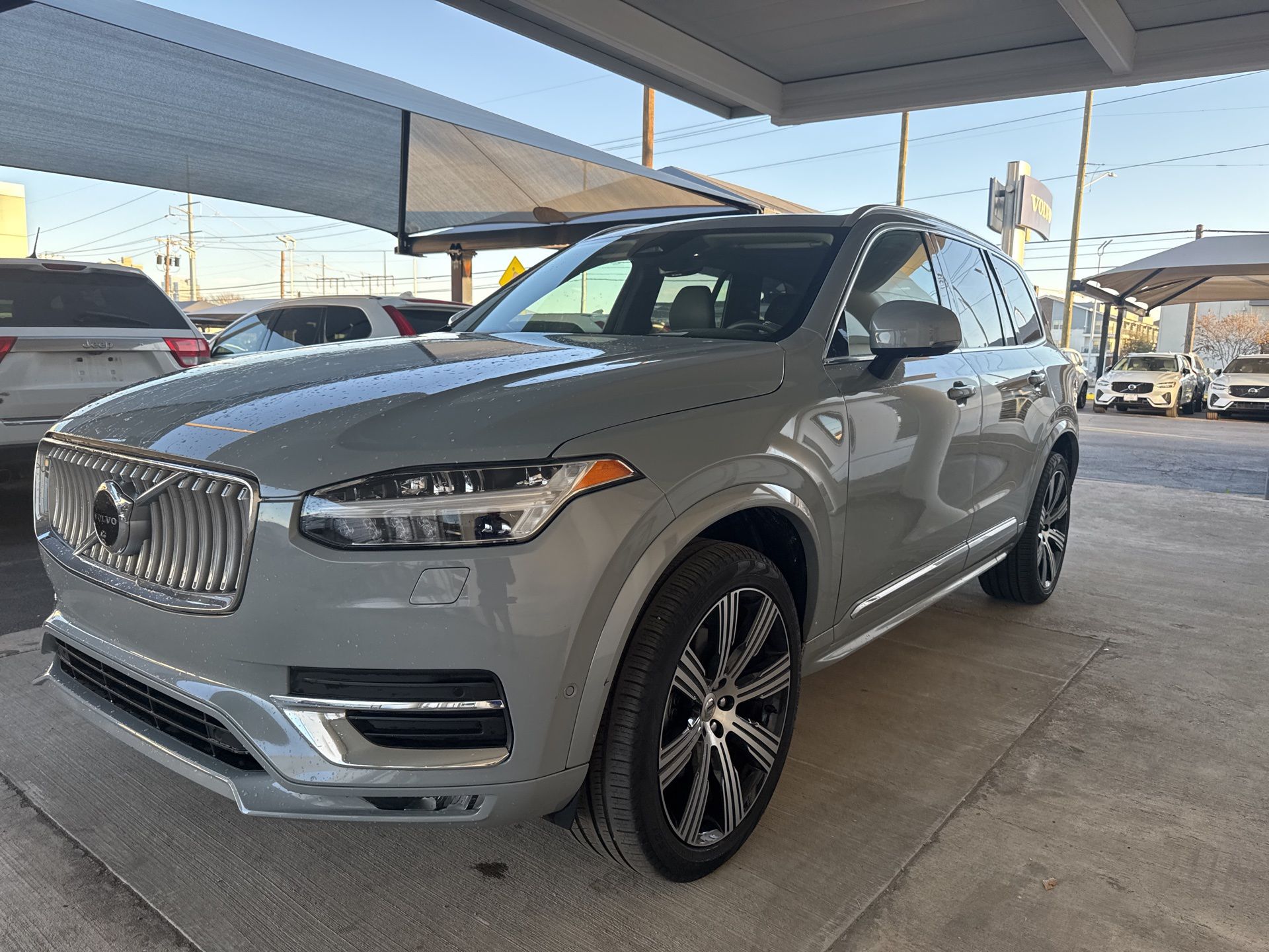 2024 Volvo XC90 Plus's photo