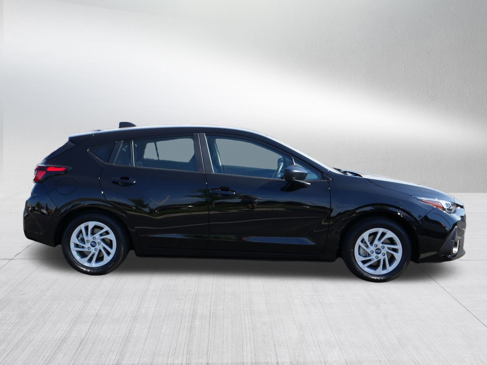2025 Subaru Impreza Base photo 8